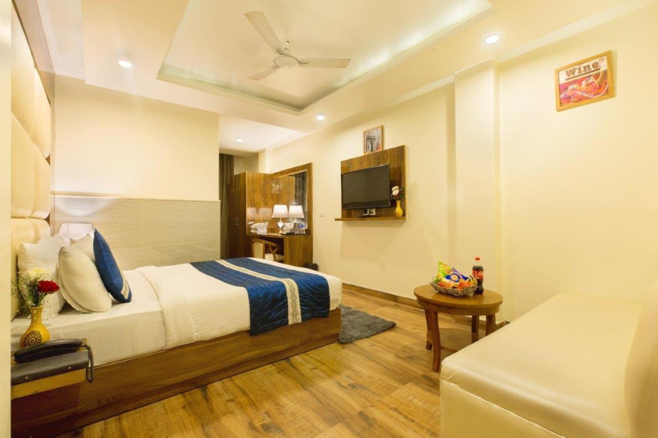 Hotel Viva Palace By Opo New Delhi Luaran gambar