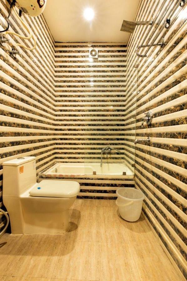 Hotel Viva Palace By Opo New Delhi Luaran gambar