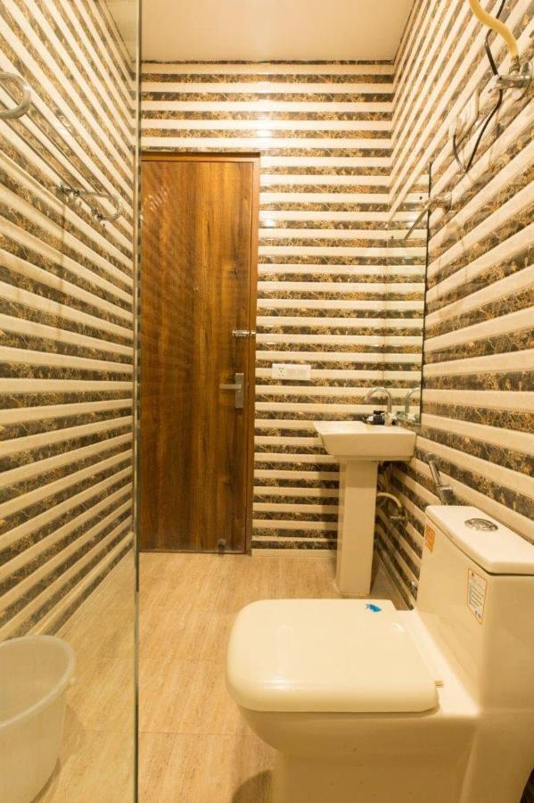 Hotel Viva Palace By Opo New Delhi Luaran gambar