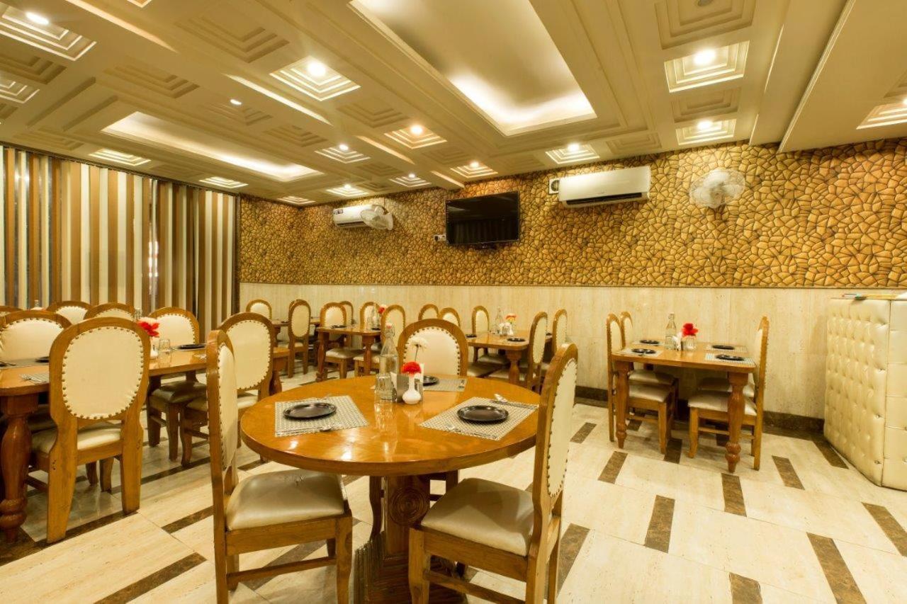 Hotel Viva Palace By Opo New Delhi Luaran gambar