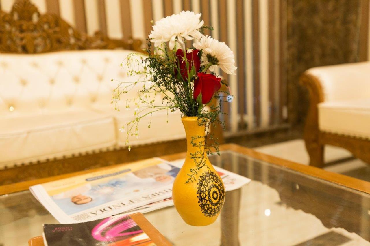 Hotel Viva Palace By Opo New Delhi Luaran gambar